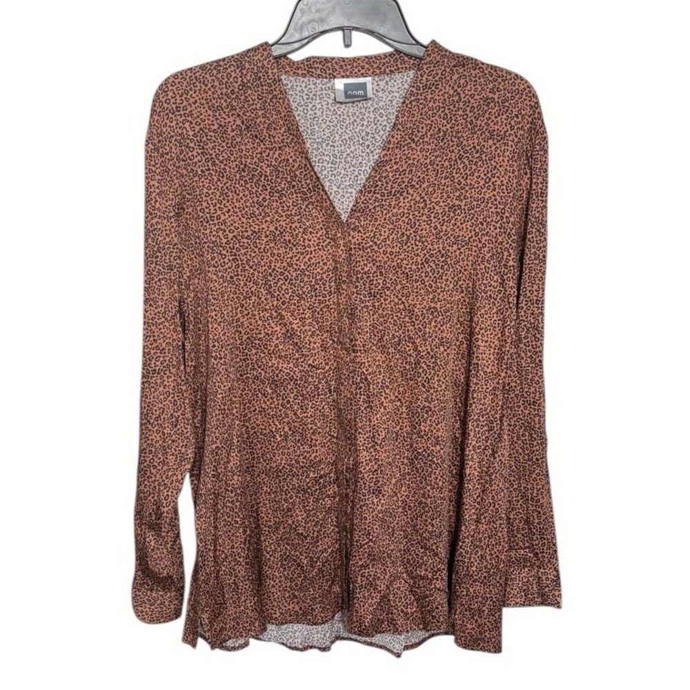 NOM Marjorie Maternity & Nursing Top Size M Animal Print Snap Front‎
